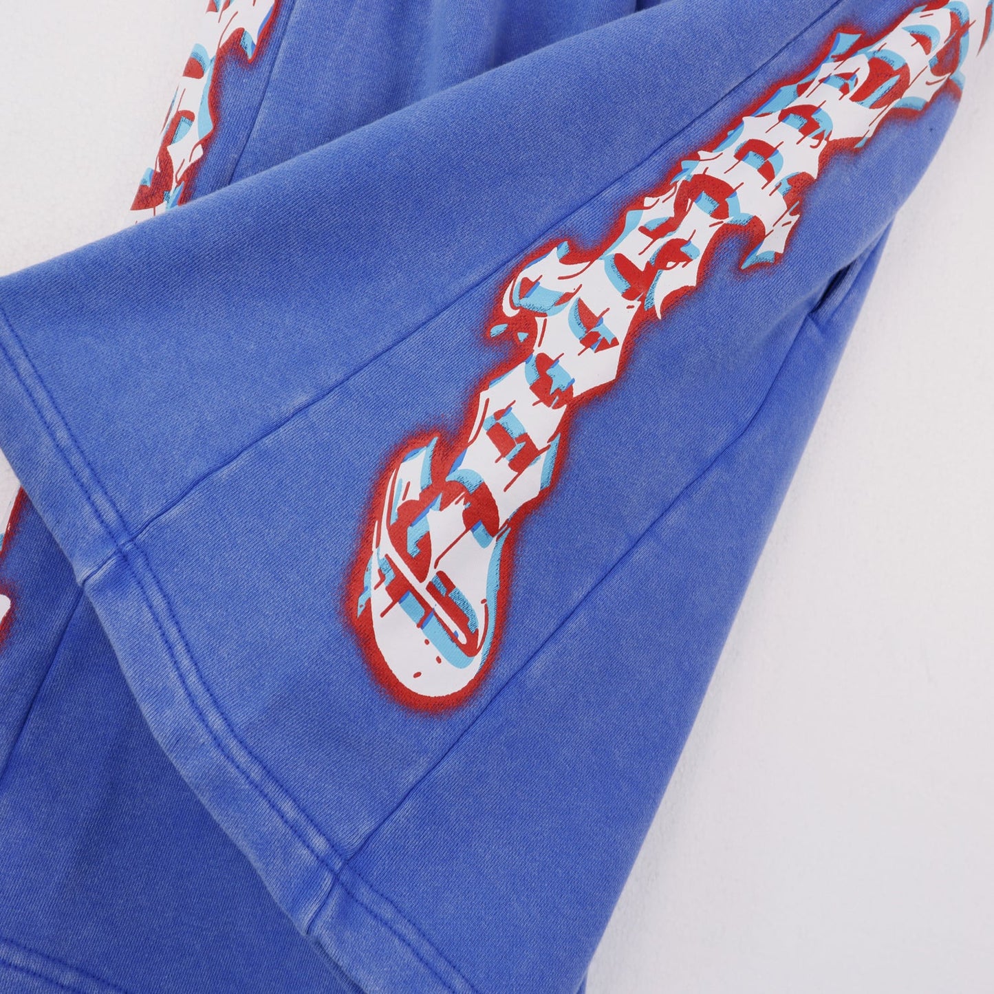 NEW Shorts 8770