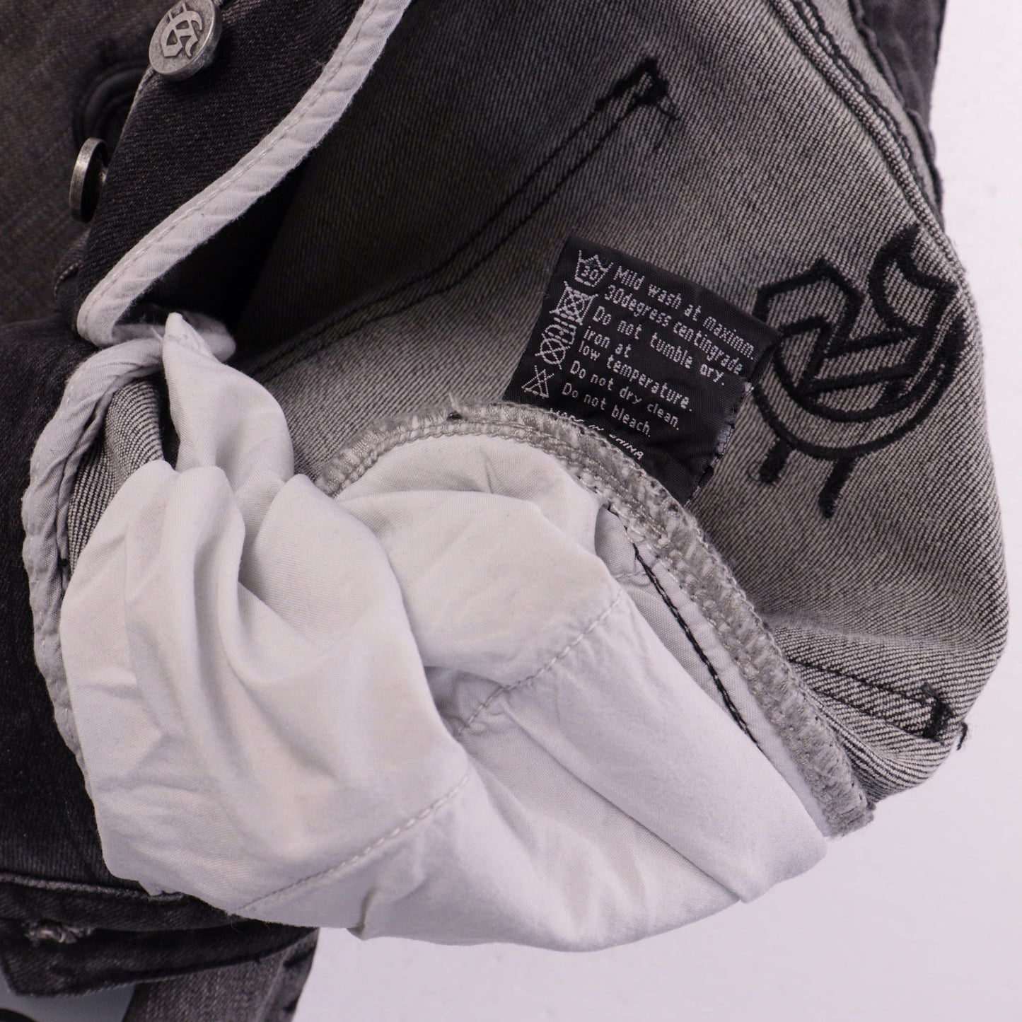 NEW Shorts 8660