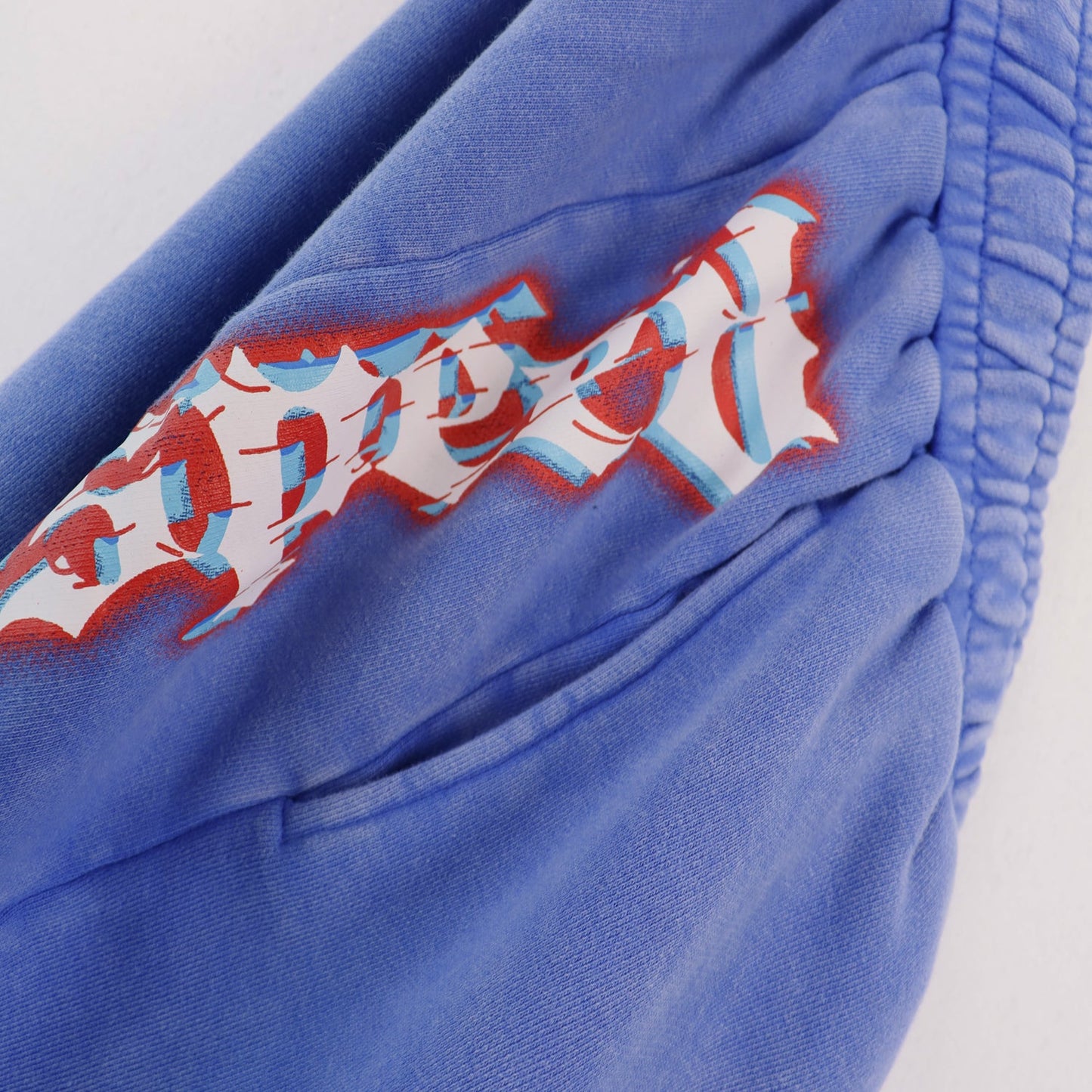 NEW Shorts 8770