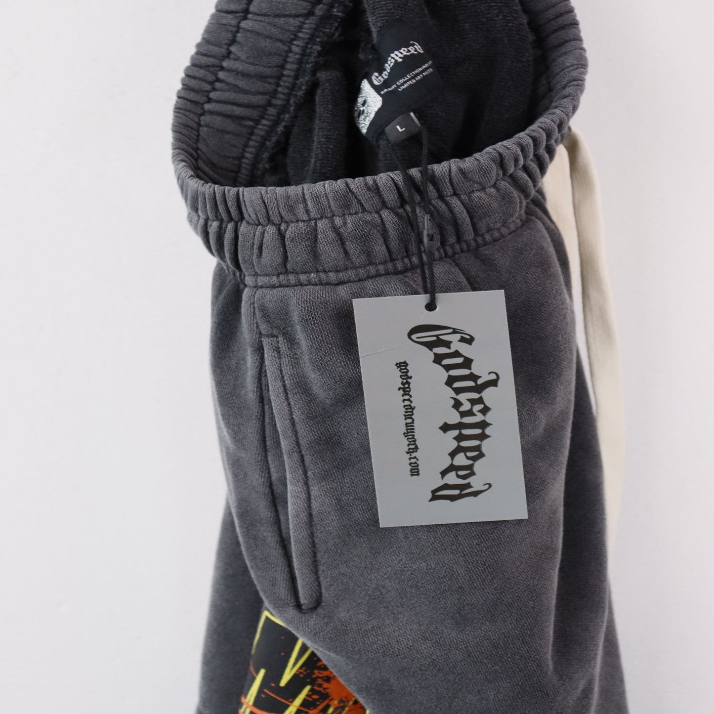 NEW Shorts 8780