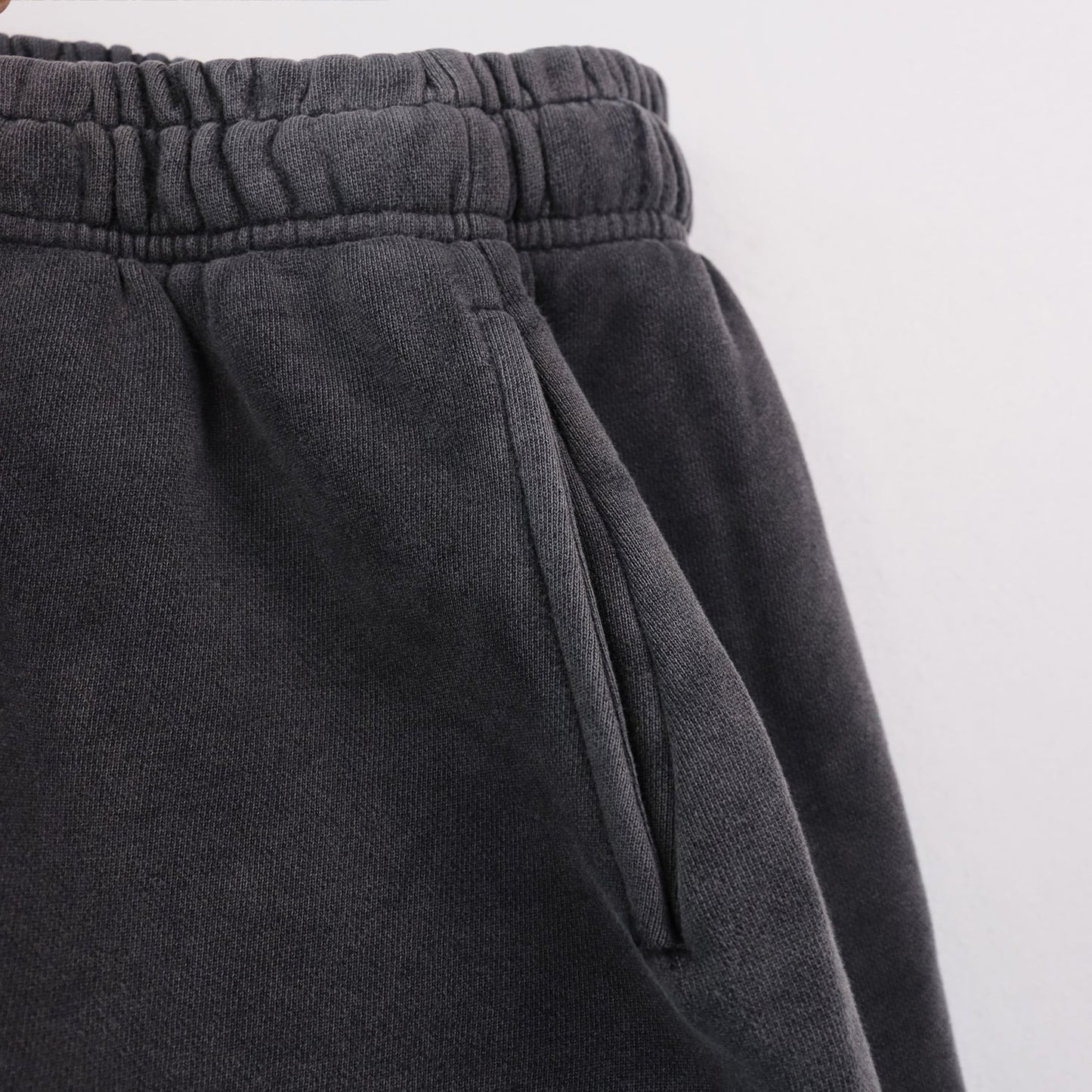 NEW Shorts 8776