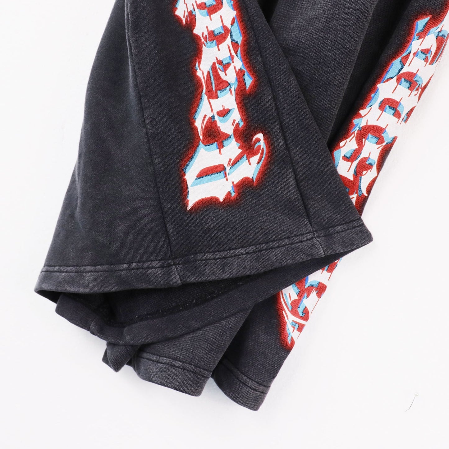 NEW Shorts 8770
